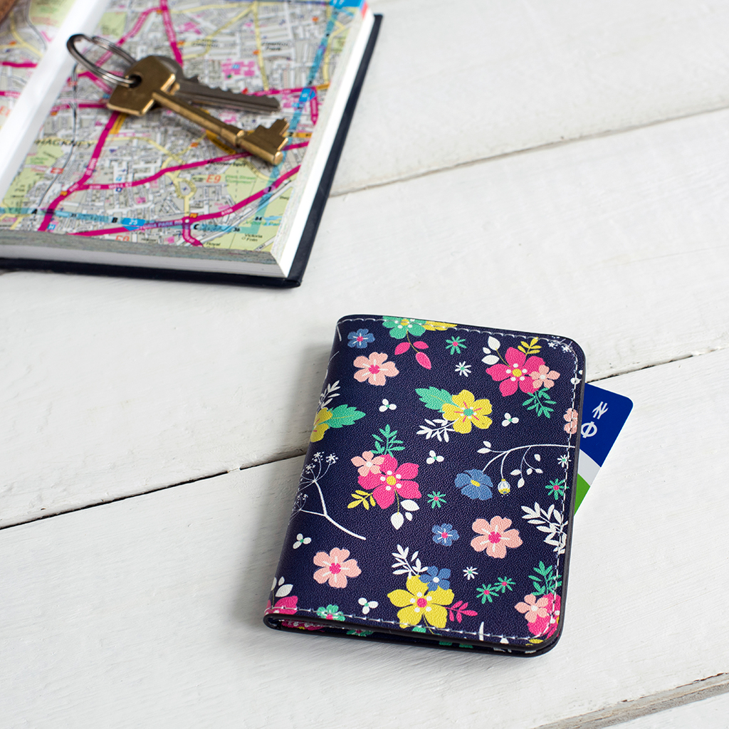 Ditsy Garden Travel Card Holder Rex London